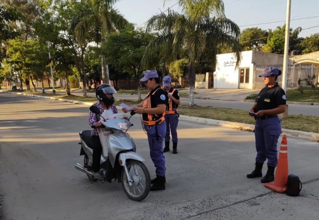Campañas de Concientizacion Vial de la Policía de Formosa en Laguna Blanca 3