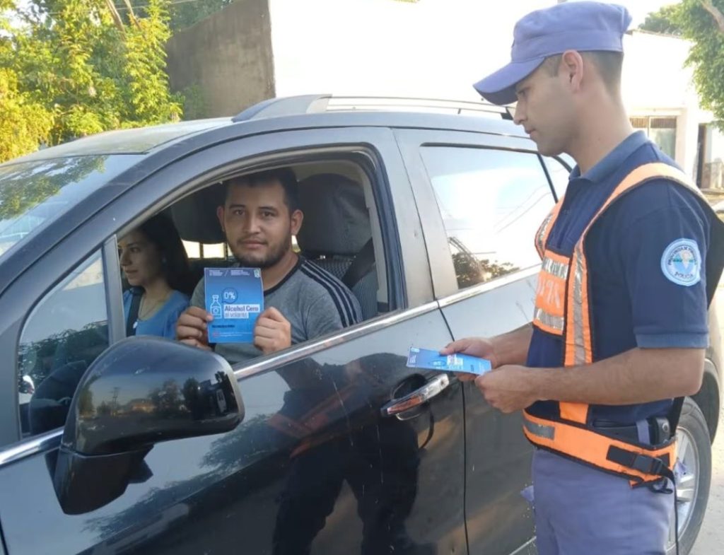 Campañas de Concientizacion Vial de la Policía de Formosa en Laguna Blanca 4