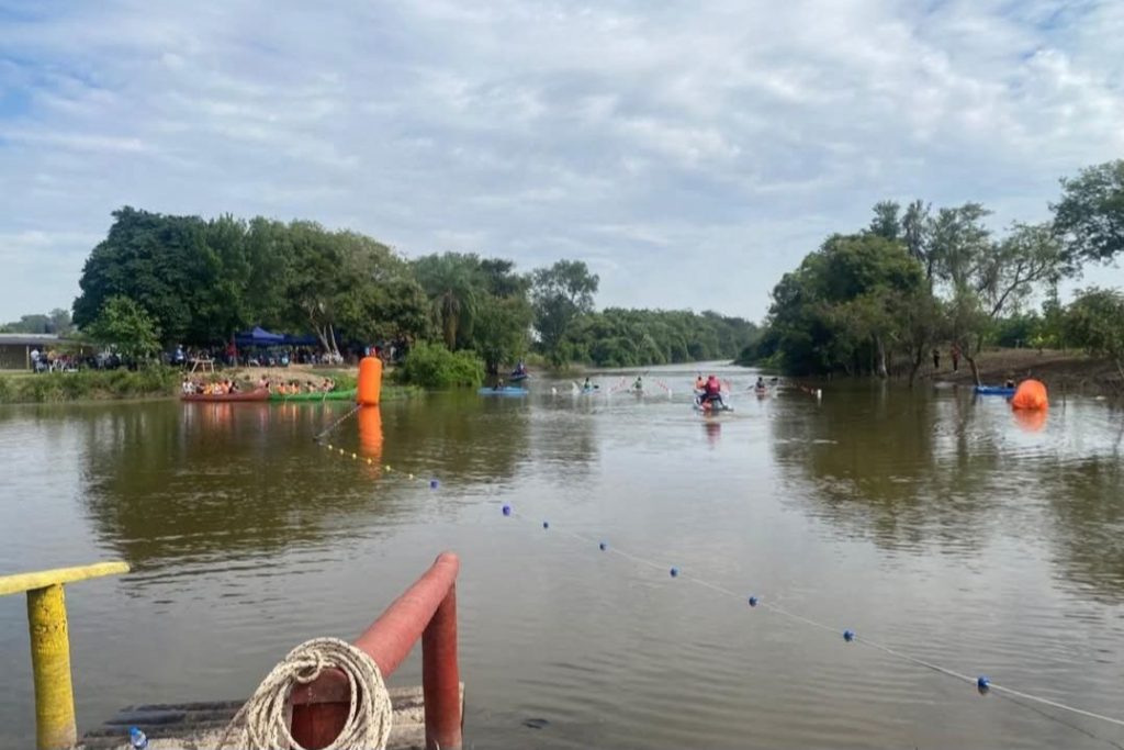 Operativo de Seguridad en Laguna Naineck para la Competencia Provincial de Kayak 2